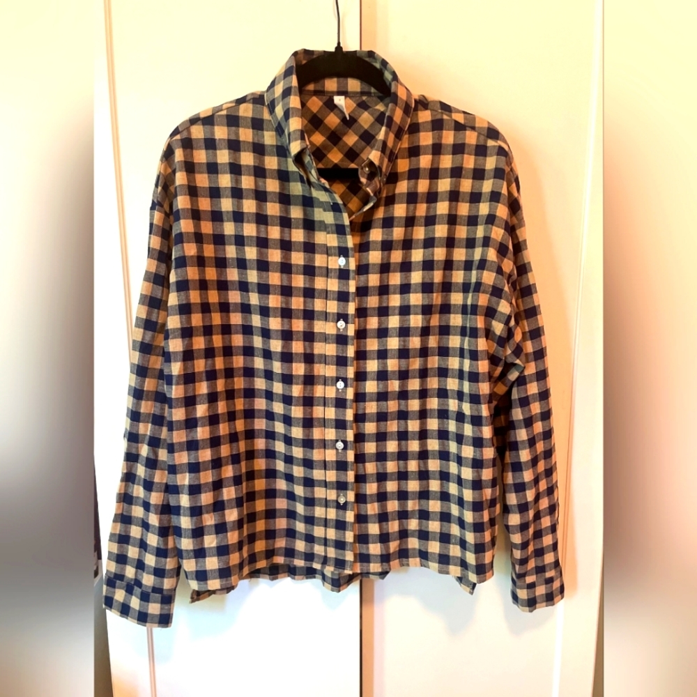 glam size Small woman's plaid shirt